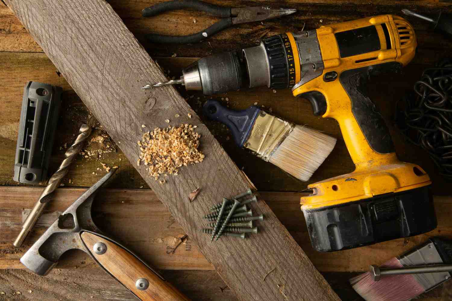 hand-tools-vs-power-tools-which-should-you-use